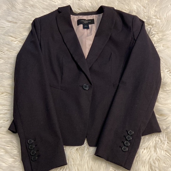 Ann Taylor size 2P blazer excellent condition length 22” bust 28” see all photos - Picture 11 of 12